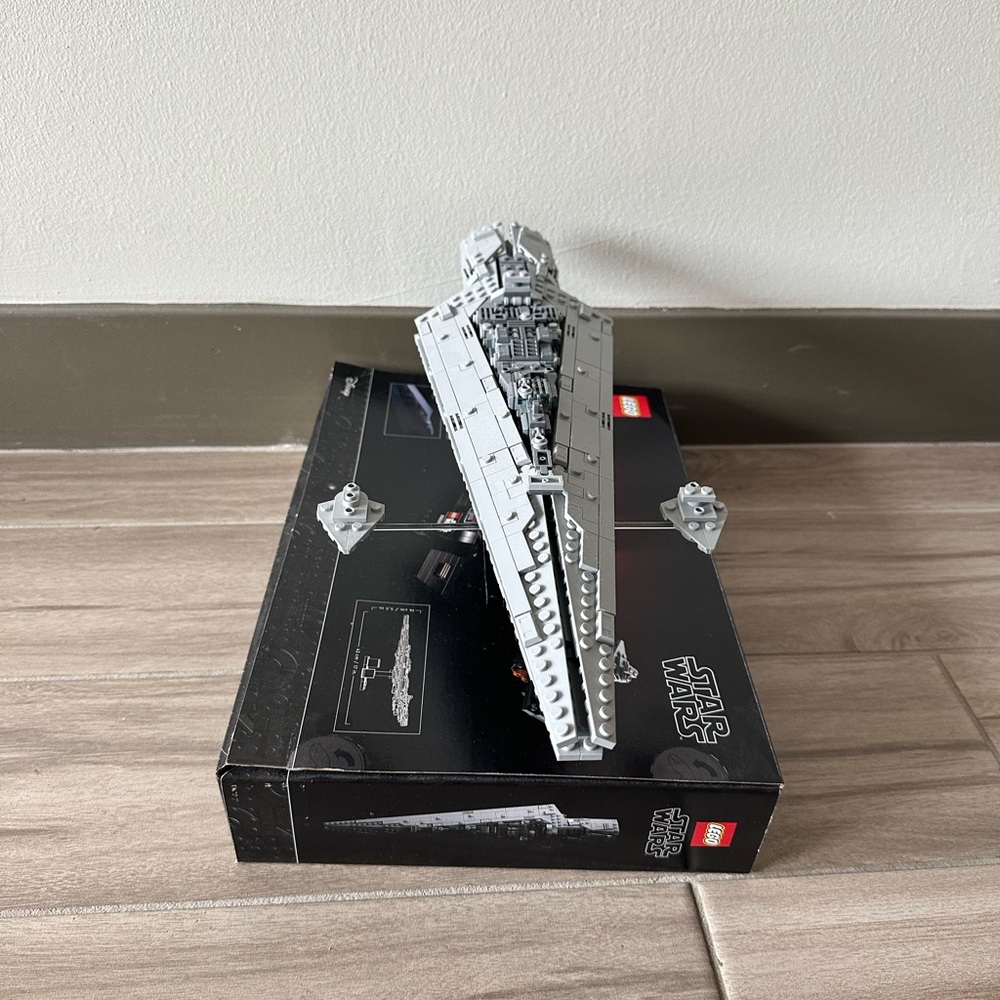 LEGO Star Wars Executor Super Star Destroyer Set -